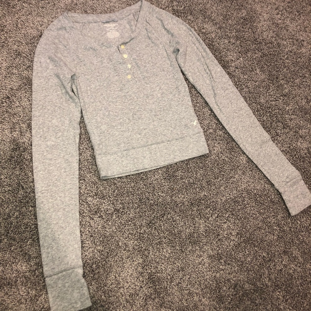 American Eagle long sleeve crop top gray